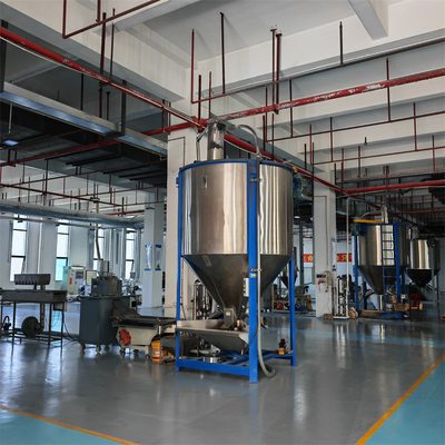 প্লাস্টিক মিশ্রণ ড্রায়ার মিশ্রণ মেশিন 3.75 -7.5KW মোটর চালিত স্ক্রু সঙ্গে