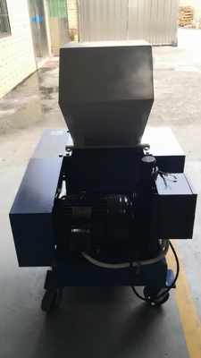 7.5KW প্লাস্টিকের ত্রুটি হাই স্পিড গ্রানুলেটর পাল্ভারাইজার মেশিন OG-10FS গ্রে কালার