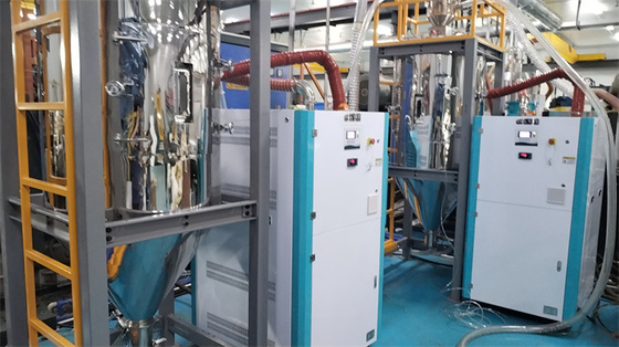 অতিরিক্ত উত্তাপ ওভারলোড সুরক্ষা Dehumidifying Hopper Dryer শক্তি সঞ্চয়